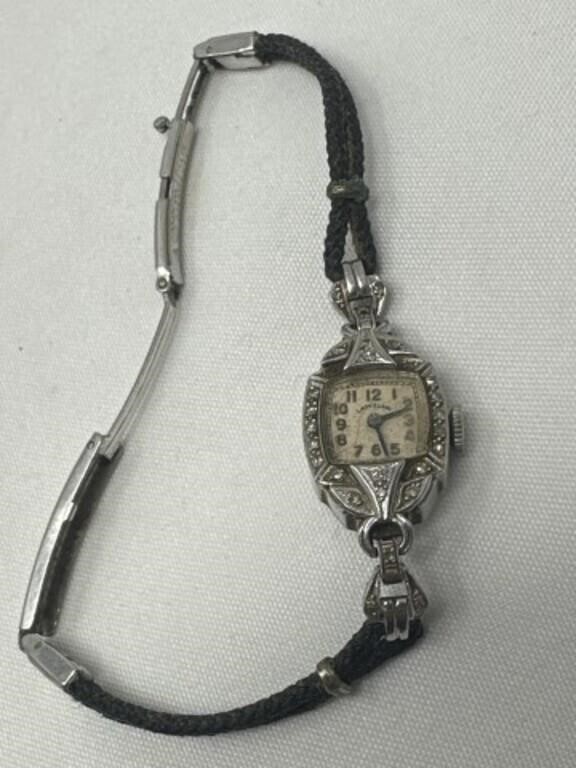 Lady Elgin 900 Platinum Wrist Watch