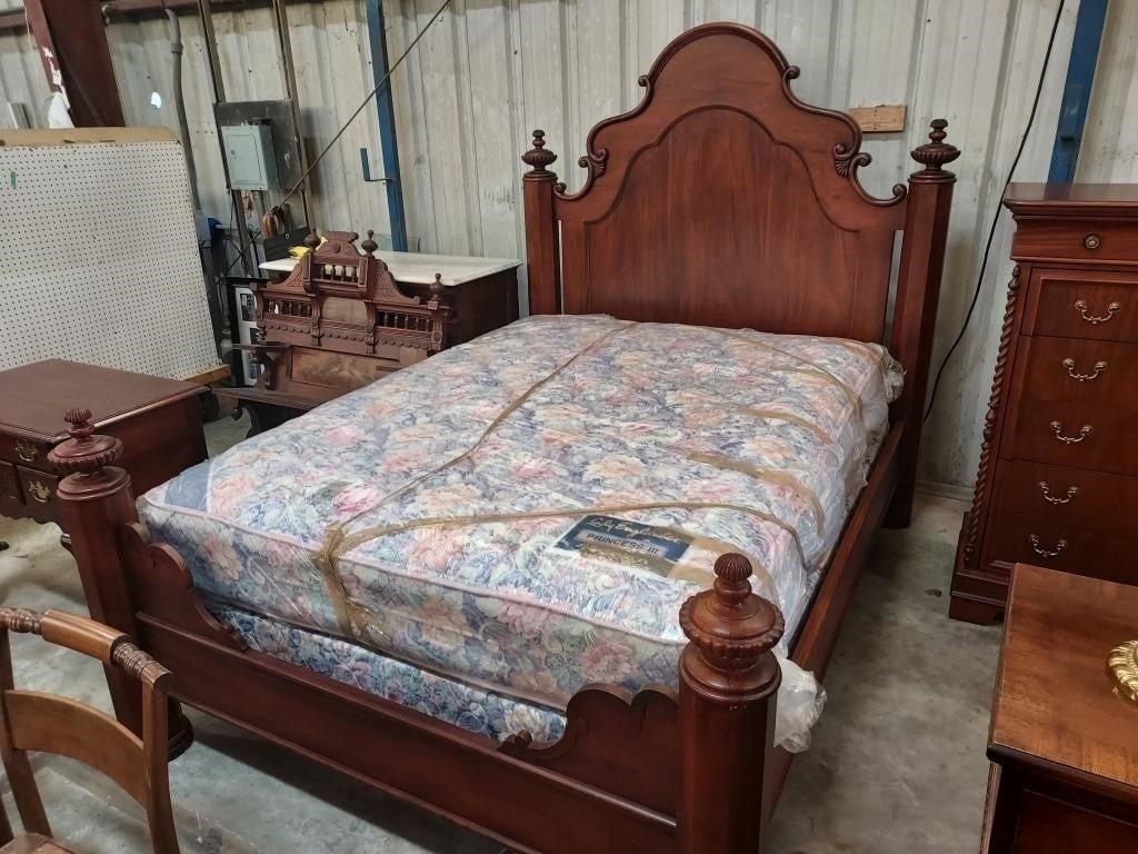 Lexington queen bed, hidden compartment