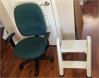 2 foot step ladder, office chair