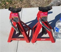 MVP Pair of 2 ton jacks stsnds