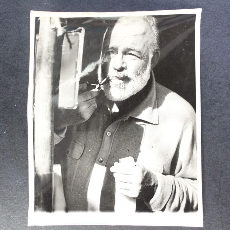 1954 Ernest Hemingway AP Photo, some edge creases
