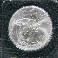 US Coins 2000 Silver Eagle, uncirculated, in Littl