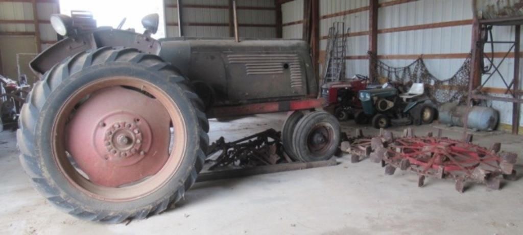 Oliver 70 narrow front tractor with PTO,