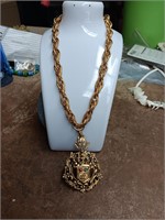 Gold Toned Necklace & Pendant