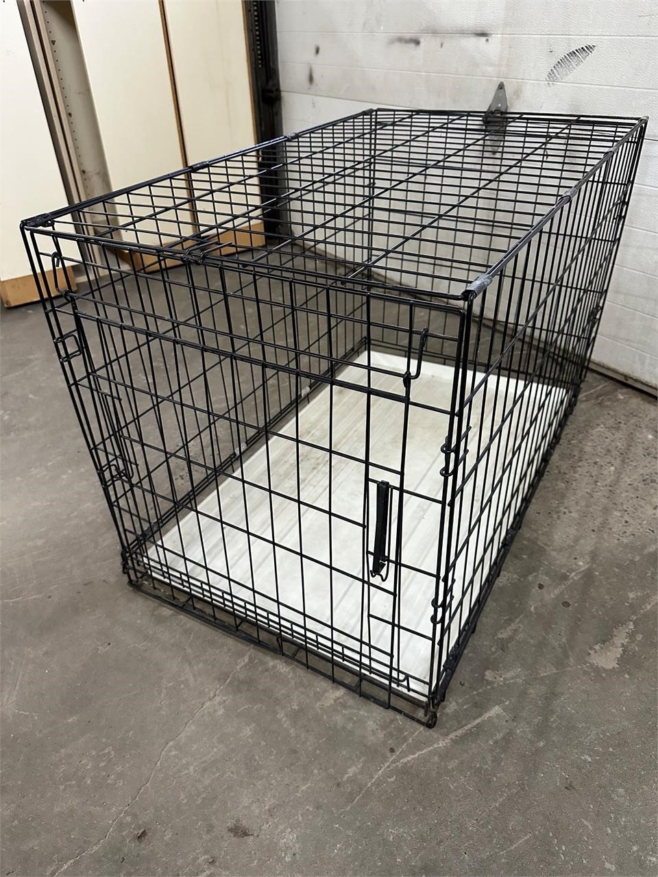 Large Kennel 41"x25"x28" Tall