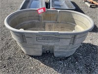 100 Gallon Water Tub