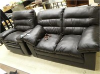 2 pieces - Loveseat and chair 62x39x36" and 40x43