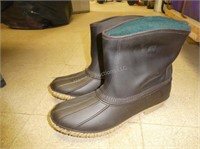 Rubber/leather top boots and liners size 13
