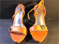 Delicious Brand Flying-C Orange Lin Size 7.5 Heels