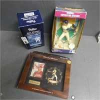 Kirk Gibson & Jim Thome Figures, Hollins Clock