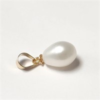 $240 14K  Fresh Water Pearl Pendant