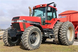 CASE IH 7220 MAGNUM MFWD TRACTOR