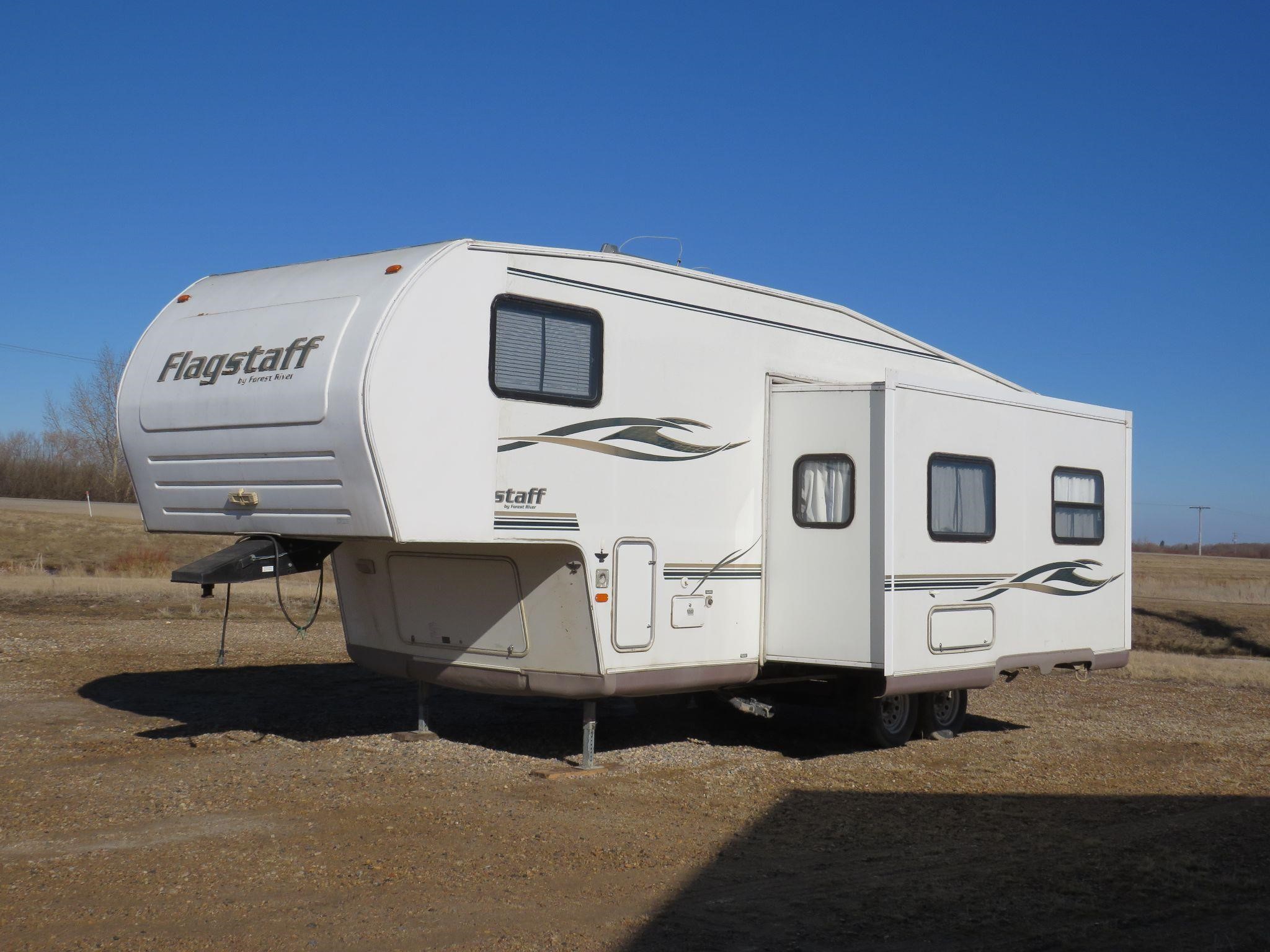 2002 25' FOREST RIVER FIFTH WHEEL CAMPER