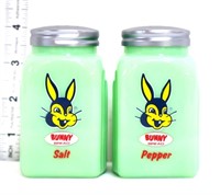 Pair jadeite Bunny Bread salt/pepper shakers