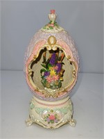 Victorian Music Box Lavender Egg