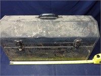 LARGE VINTAGE PORTABLE TOOL BOX