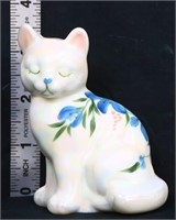 Fenton white iridescent cat w/ blue flowers
