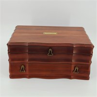 Beautiful Vintage Jasco Wood Jewelry Box