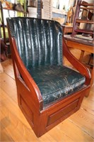 Captains quarters schooner chair