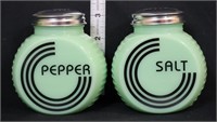 Jadeite round Salt & Pepper Shaker Set