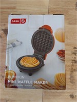 4" Mini Pumpkin Waffle Maker