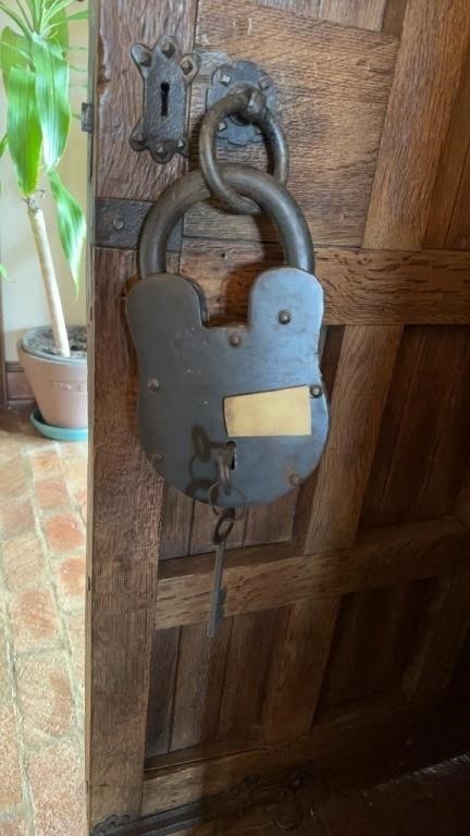 Rare antique cast iron lock with keys