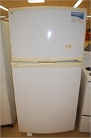 Whirlpool Gold Fridge W/ Top Freezer