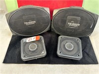 *4 CAR STERO SPEAKERS