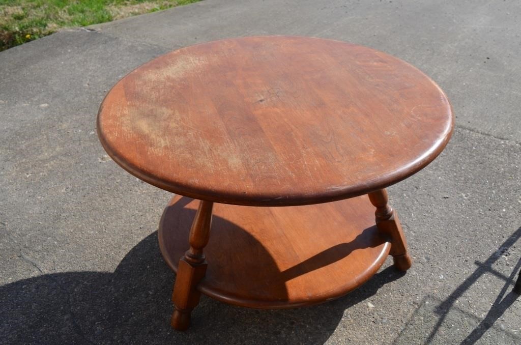 Hard Rock Maple Round Table with Shelf
