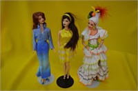 Lot of 3 Vintage Barbie Dolls w/ Stands
