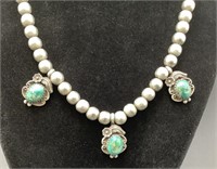 VINTAGE NAVAJO SIVER AND TURQUOISE NECKLACE