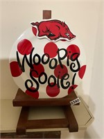 Wooo pig sooie plate and stand