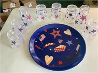 patriotic tray and plastic cups