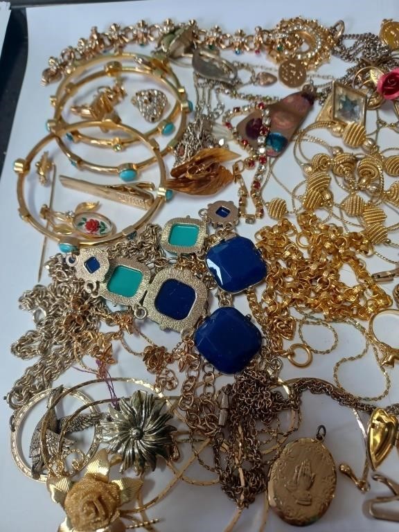 Lot of Goldtone Necklaces, Earrings, Bracelets,