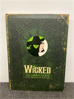 Wicked : The Grimmerie, Book