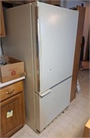 Amana Bottom Freezer Refrigerator