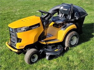 Cub Cadet XT2 Enduro 46" Riding Mower - 95 hours