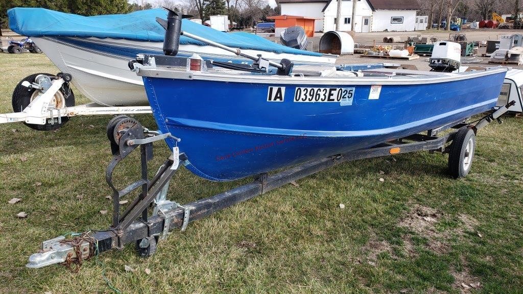 14' Aluminum Boat with Johnson 20R71S Motor
