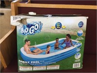 FAMILY POOL 6' X 10'L X 22"D