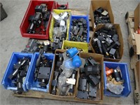 New & Used Hydraulic Cylinders + Swing Clamps +++