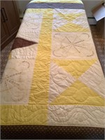 86 x 102 brown yello and white quilt