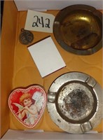 Vintage Ash Tray / Tin Lot