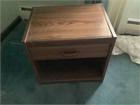 wood nightstand 19.5 x 21 x 15.5