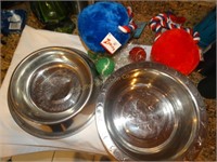 2 metal dog bowls & toys, largest bowl 12"d