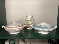 Vintage dishes with lids