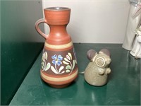 Vintage vase and mouse