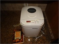 Breadman Bread maker, Model# TR444