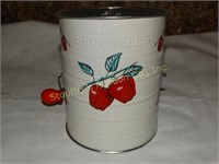 Vintage Bromwell's 3 cup Flour sifter