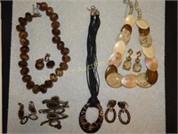 4 jewelry sets necklace & clip on earrings