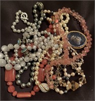 Lot of 10 Vintage Jewelry